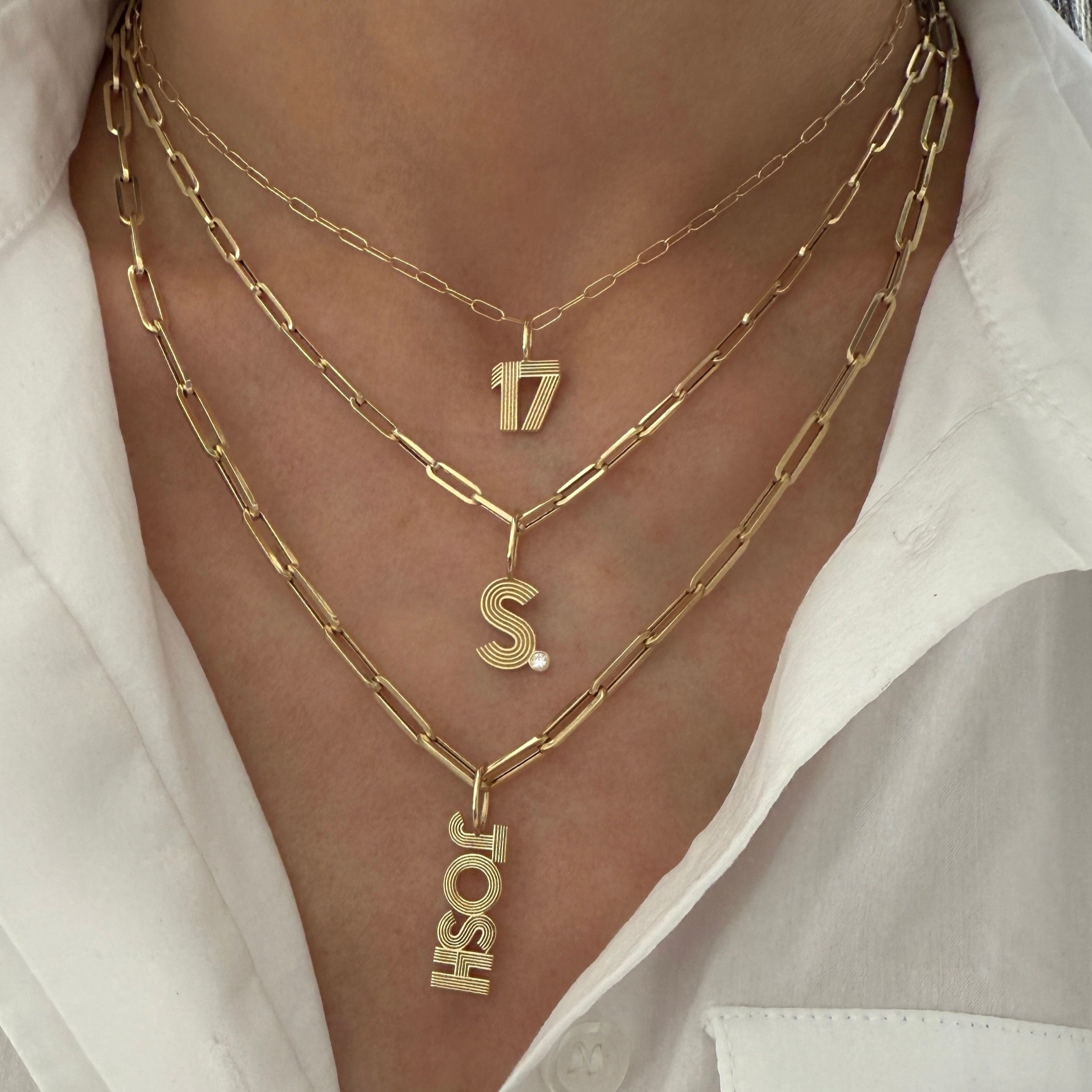 Retro Fluted Name/Word Charm